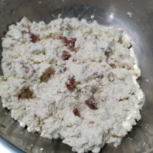 Tambahkan kornet lalu aduk rata.