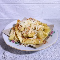 Tela-Tela Keju Pedas