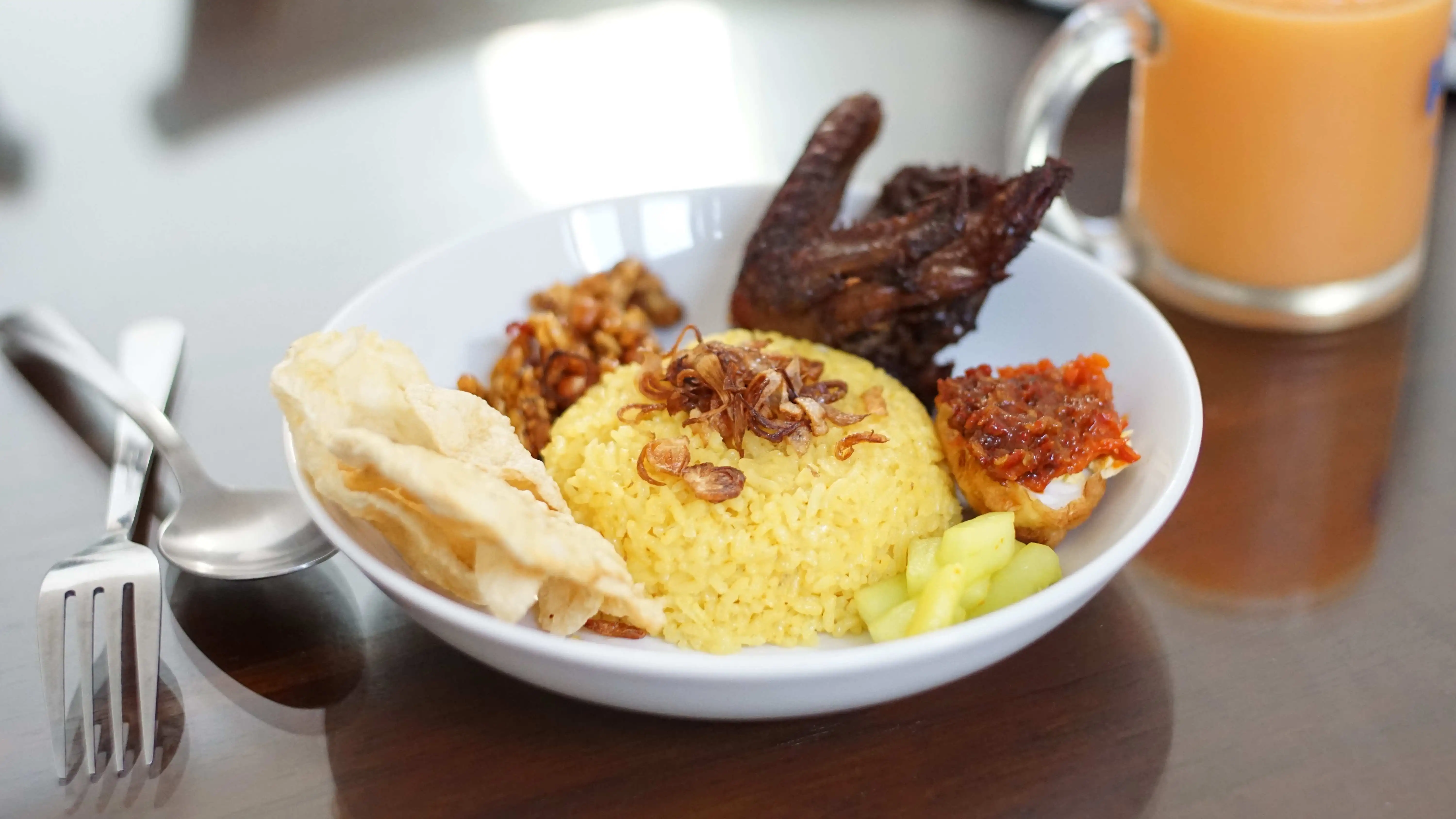 6 Resep Nasi Kuning Populer dan Cara Membuatnya