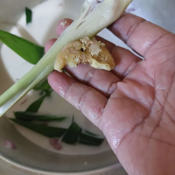 Tambahkan.bumbu geprek