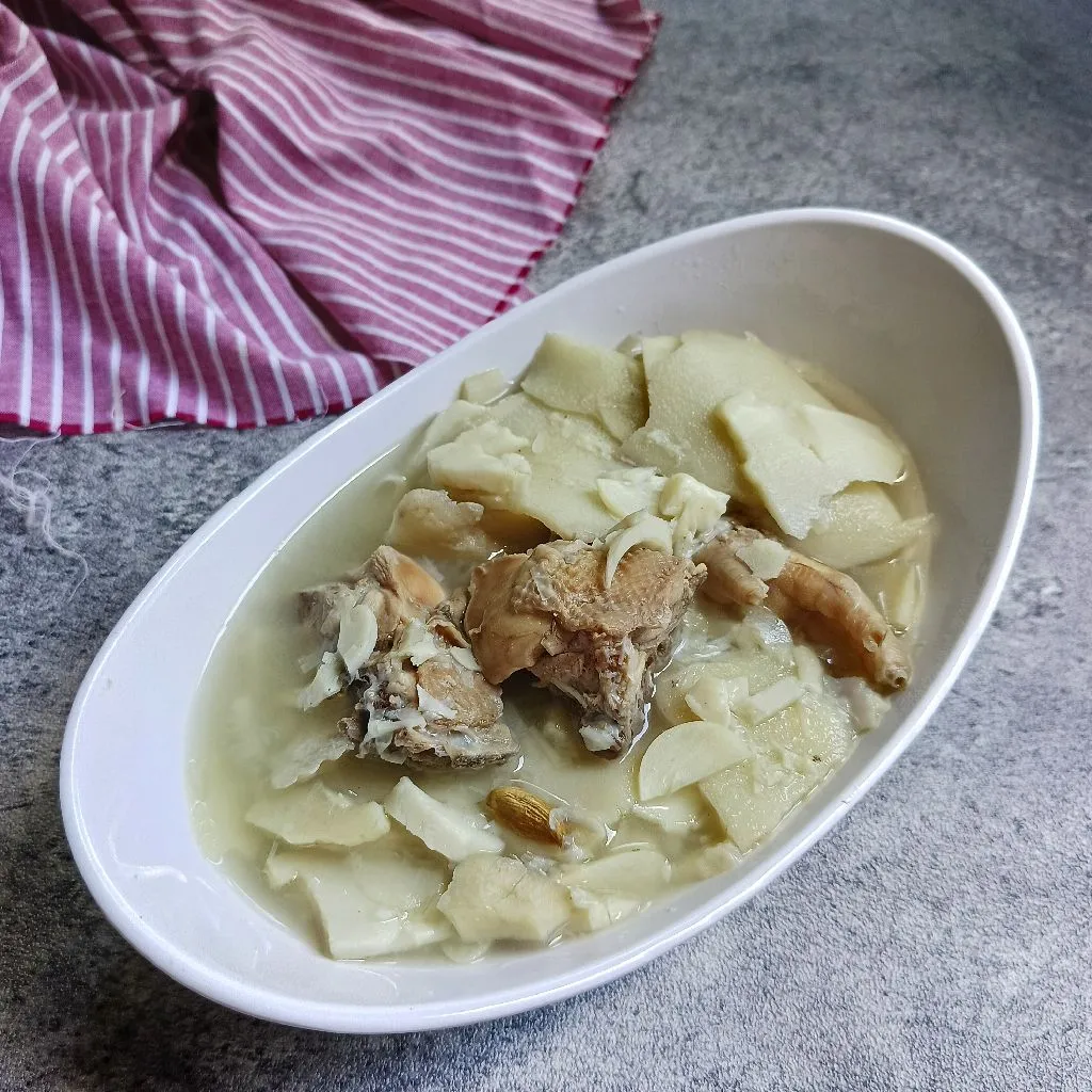 Sayur Umbut Kelapa dan Ayam