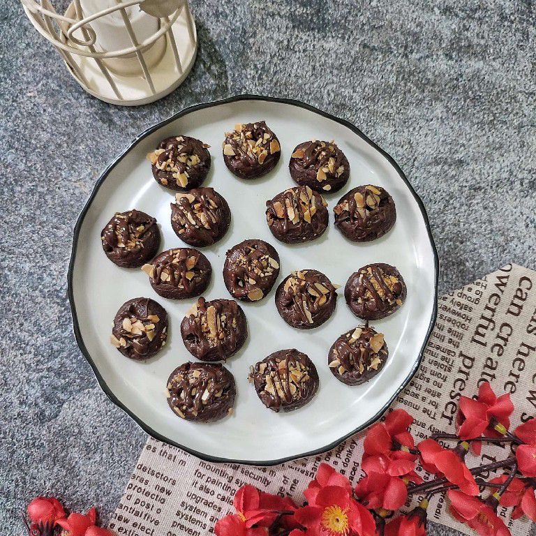 Resep Coffee Choco Almond Cookies Sederhana Rumahan Di Yummy App