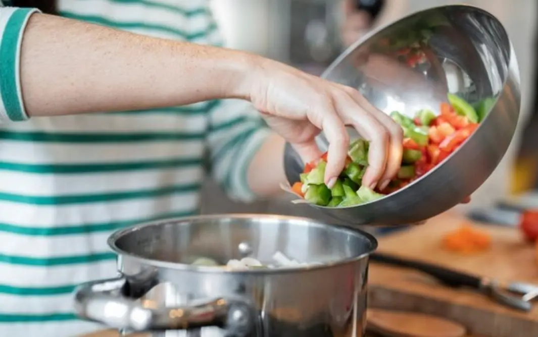 cara membuat adonan bakwan sayur crispy