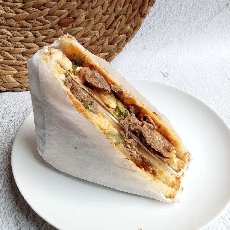 Beef And Egg Sandwich