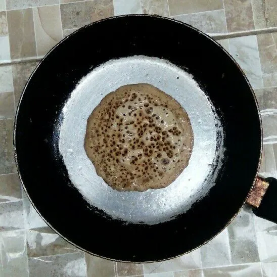 Cetak di teflon hingga matang.