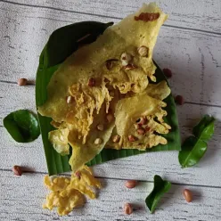 Rempeyek Kacang Rebon
