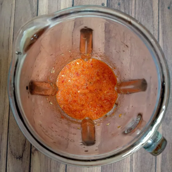 Blender bumbu halus.