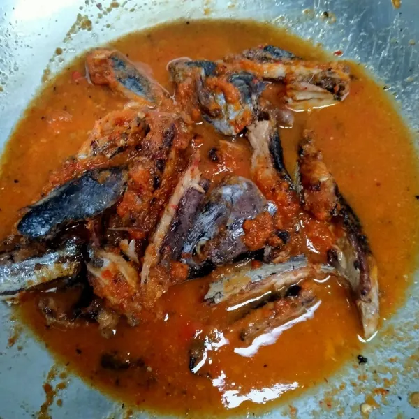 Tambahkan air beri penyedap rasa biarkan bumbu meresap dan siap disajikan.