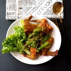 Sayap Ayam Goreng Sambal Tomat Ijo
