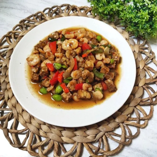 Letakkan di piring saji dan siap disajikan.