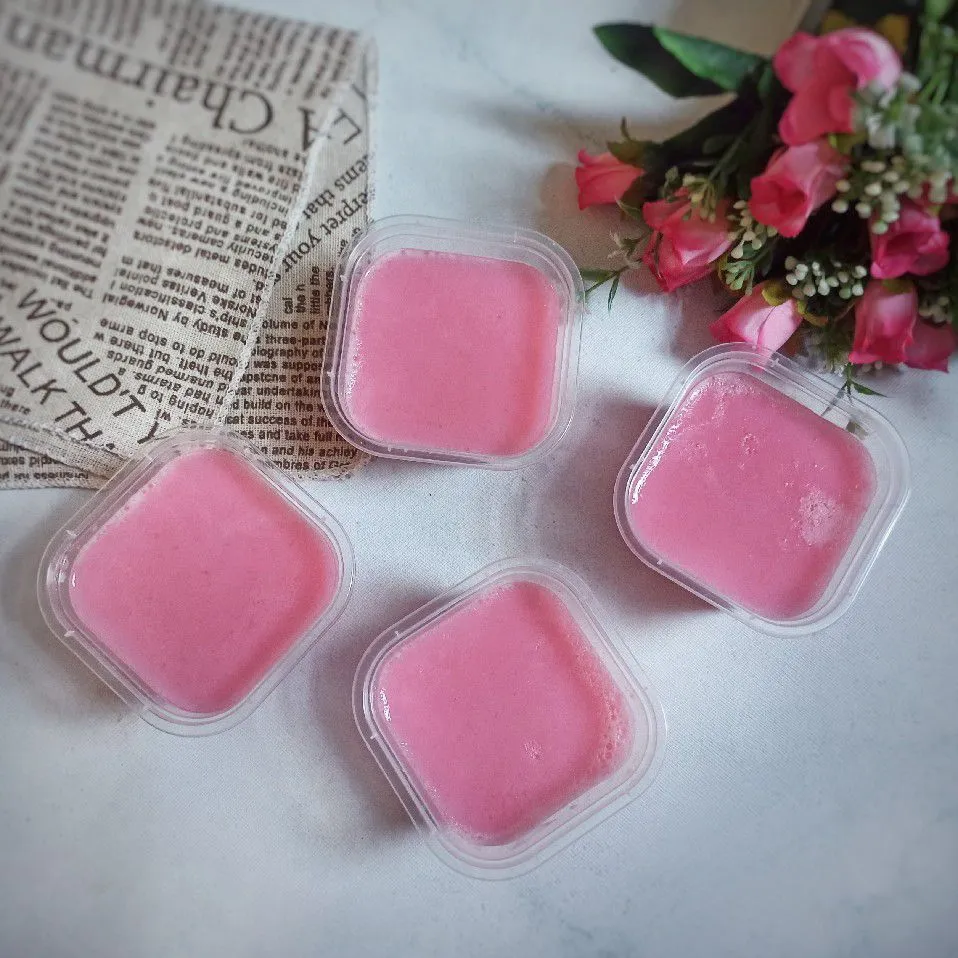 Silky Puding Strawberry
