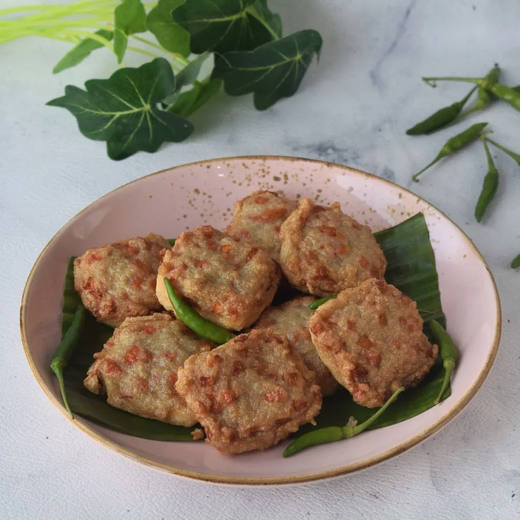 Tahu Ikan Goreng