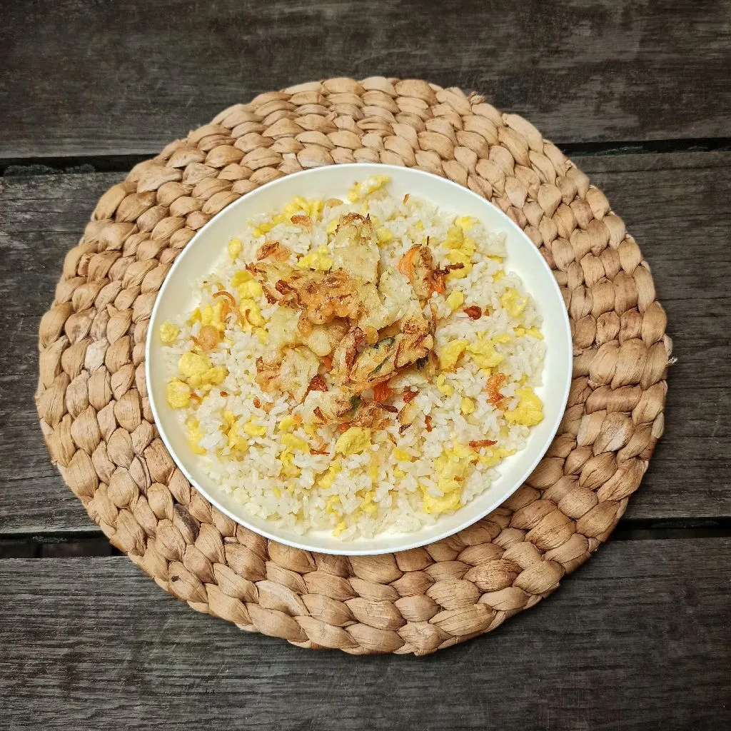 Nasi Goreng Putih Bala-Bala