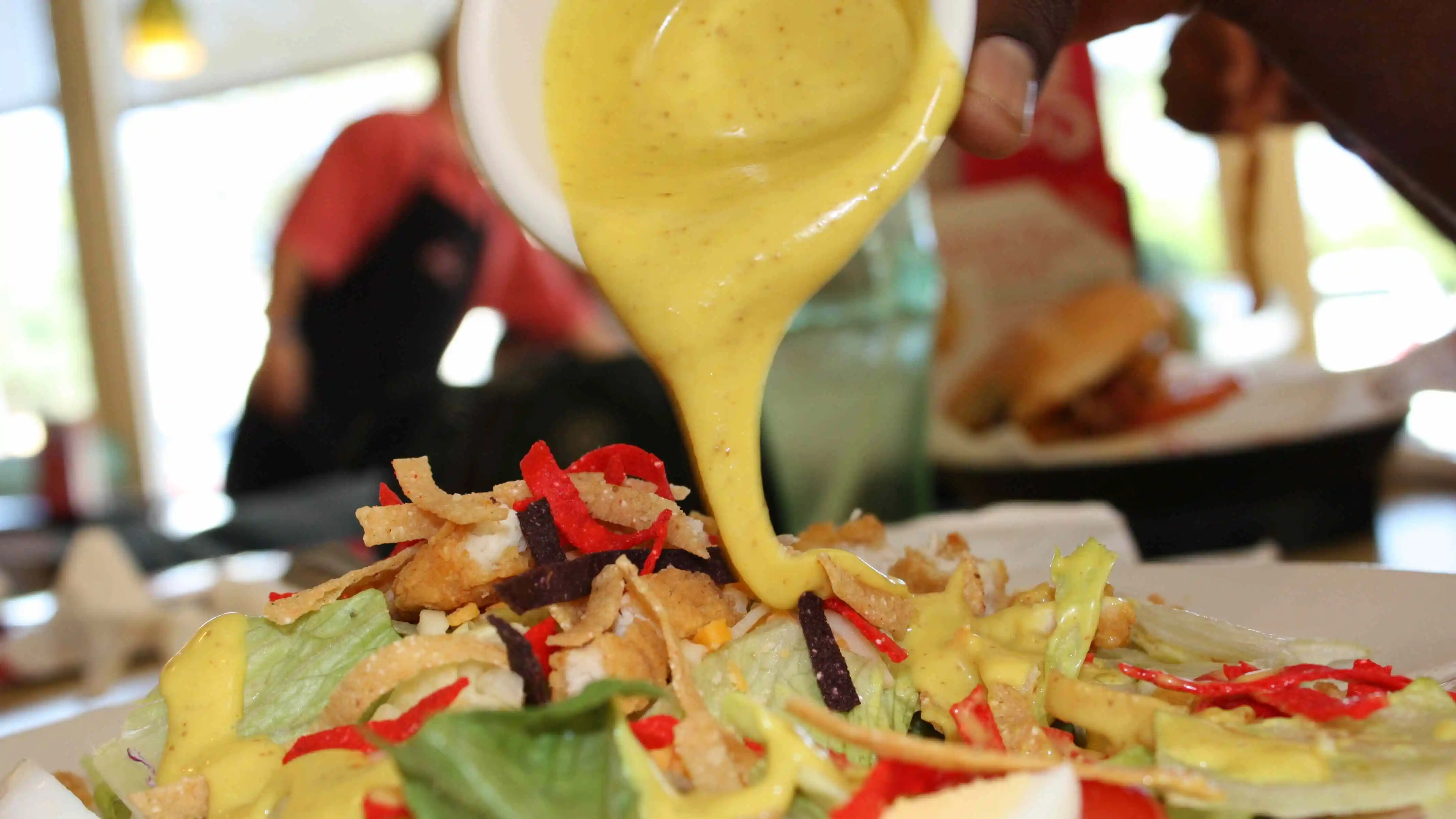 potret honey mustard dressing salad