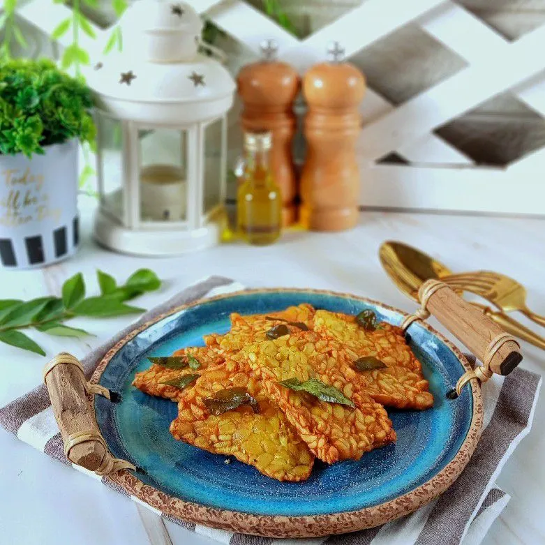 Tempe Goreng Daun Kari