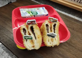 Roti Isi Cokelat