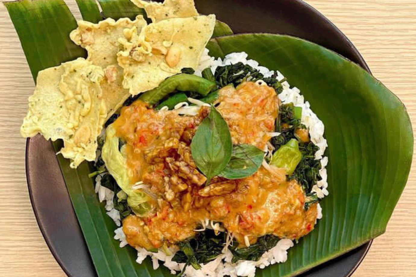 Tampilan Sangat Mirip, Ini Perbedaan Lotek, Gado-gado, Pecel