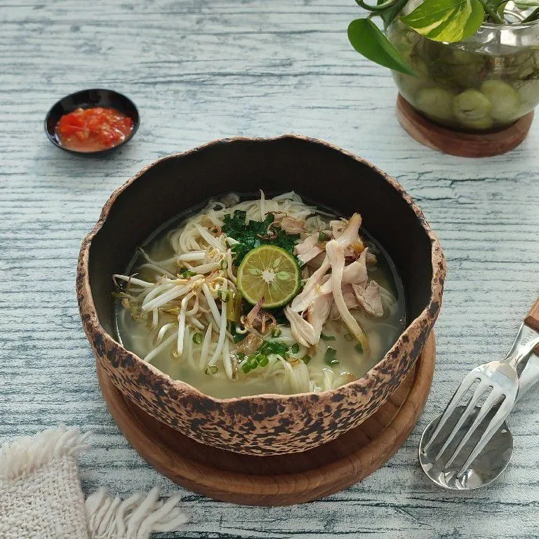 Misoa Kuah Soto Ayam