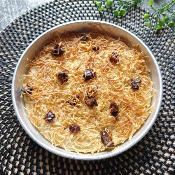 Keluarkan prol tape dari oven dan siap disajikan.