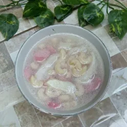 Sop Jamur Makaroni Sosis