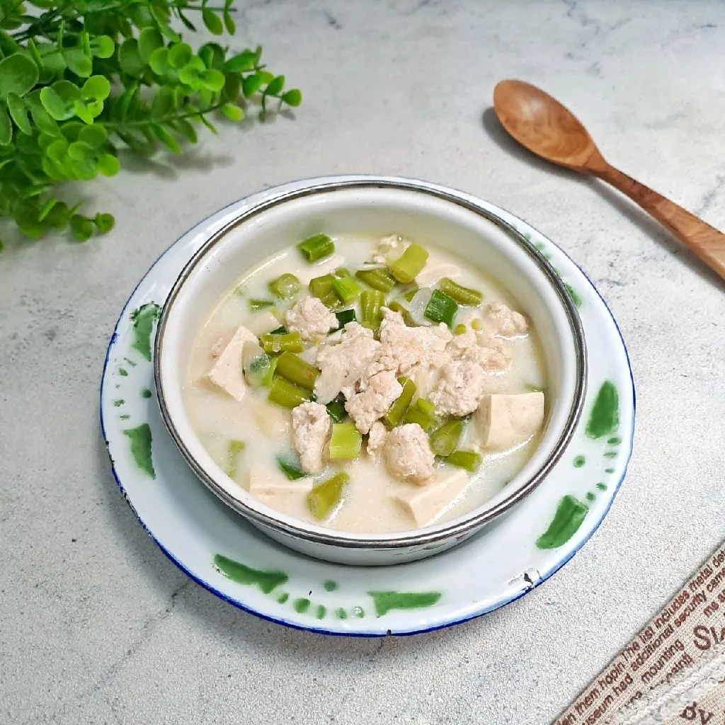 Tahu Buncis Ayam Kuah Krimer