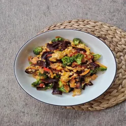 Tumis Brokoli Jamur Kuping