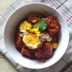 Tahu Telur Bumbu Bali