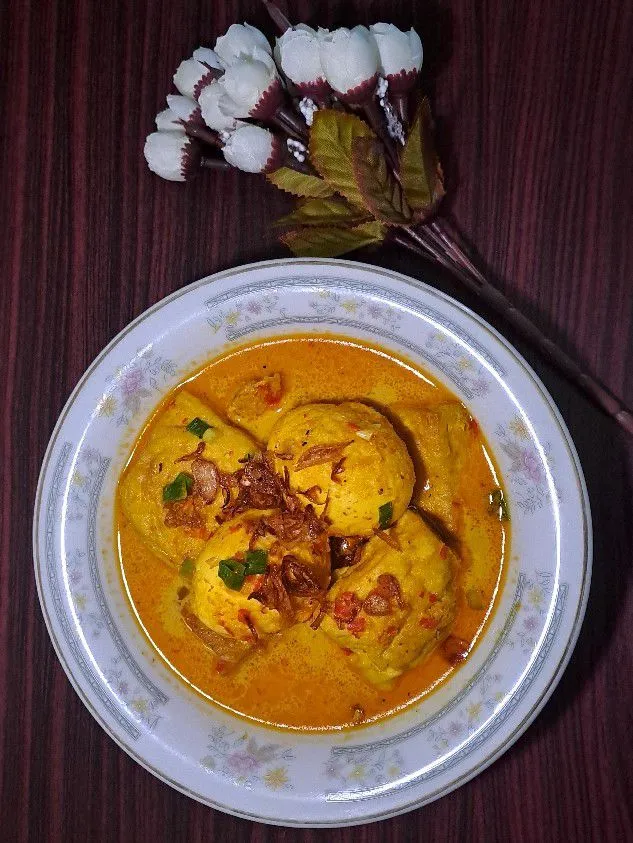 Sayur Tahu Telur Pedas