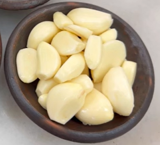 Siapkan 15 siung Bawang Putih