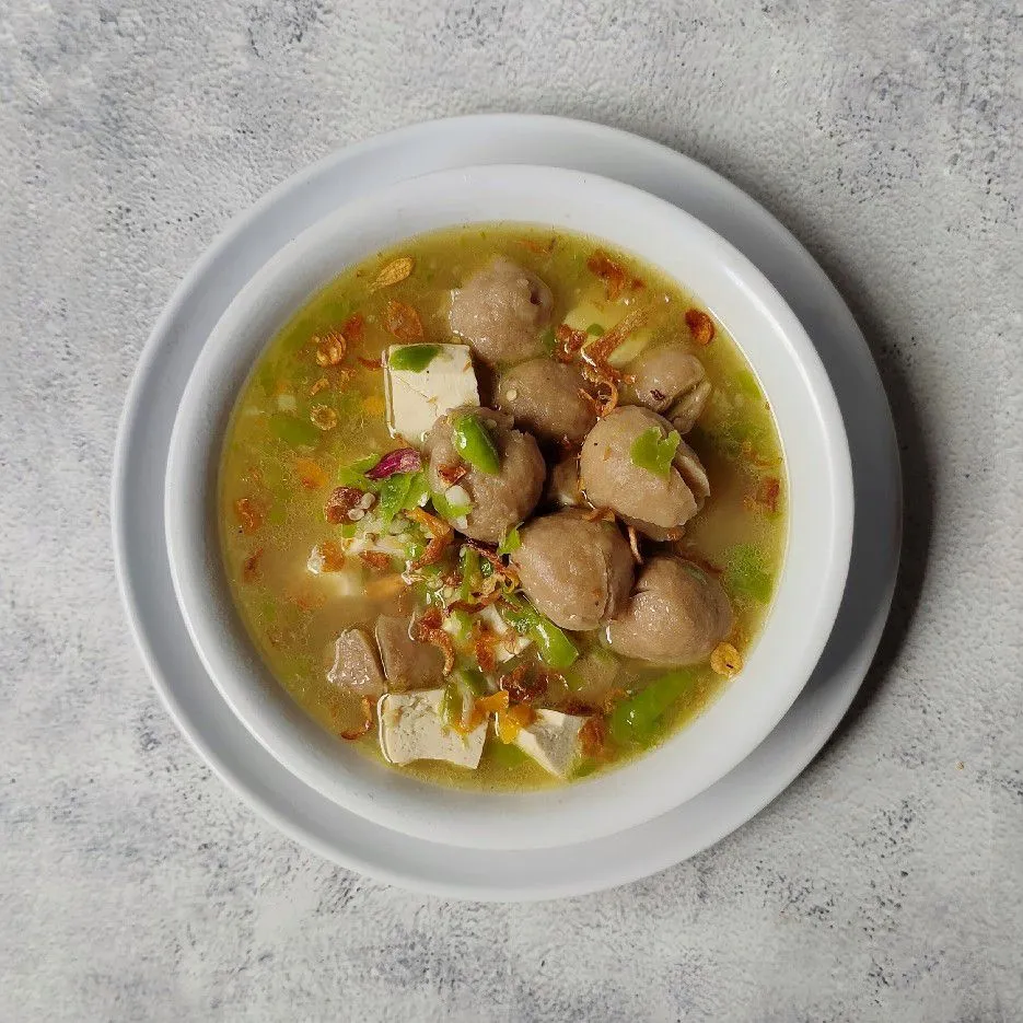 Bakso Tahu Putih Berkuah Pedas