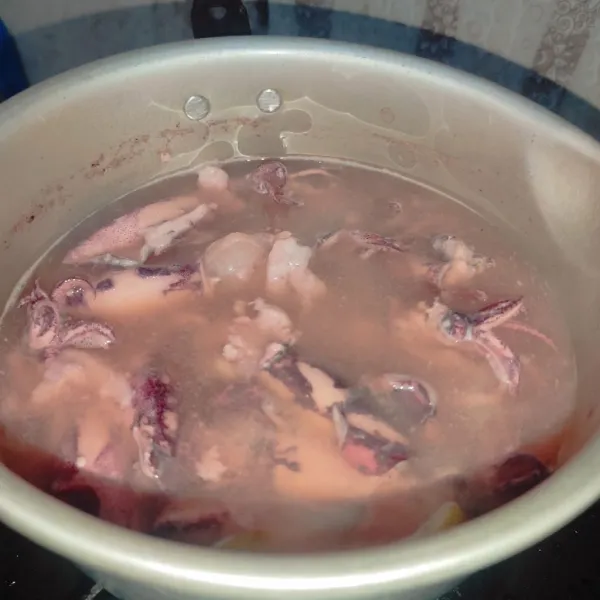 Rebus cumi hingga matang.