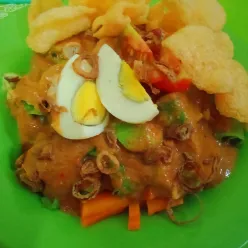 Gado - Gado Siram