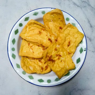 Tahu Goreng Bumbu Bawang Putih
