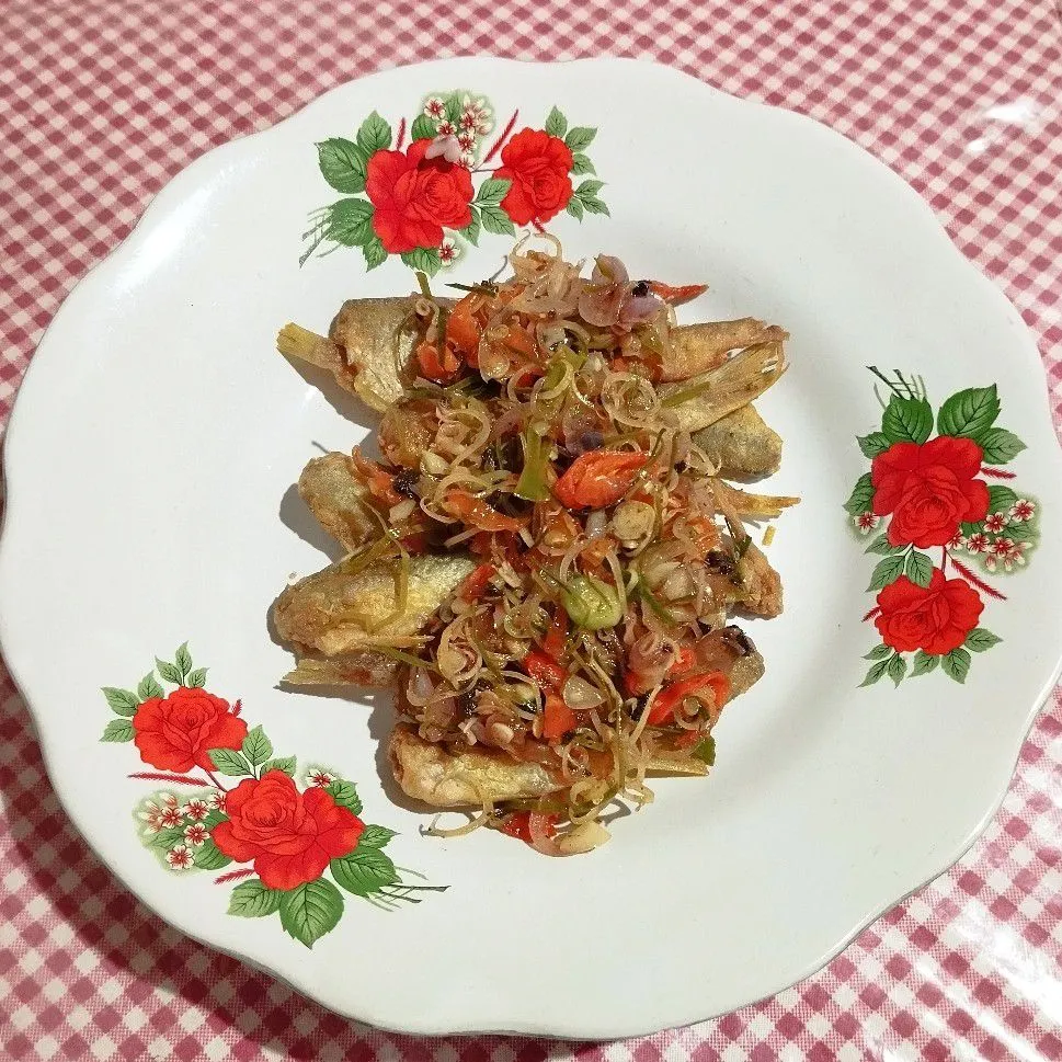 Wader Goreng Sambal Matah