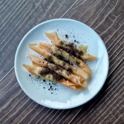 Pisroll Biskuit Hitam