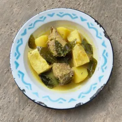 Gulai Ikan Daun Kari