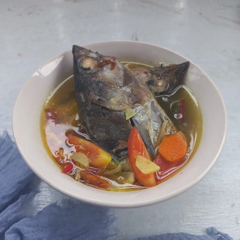 Sup Kepala Ikan Tuna