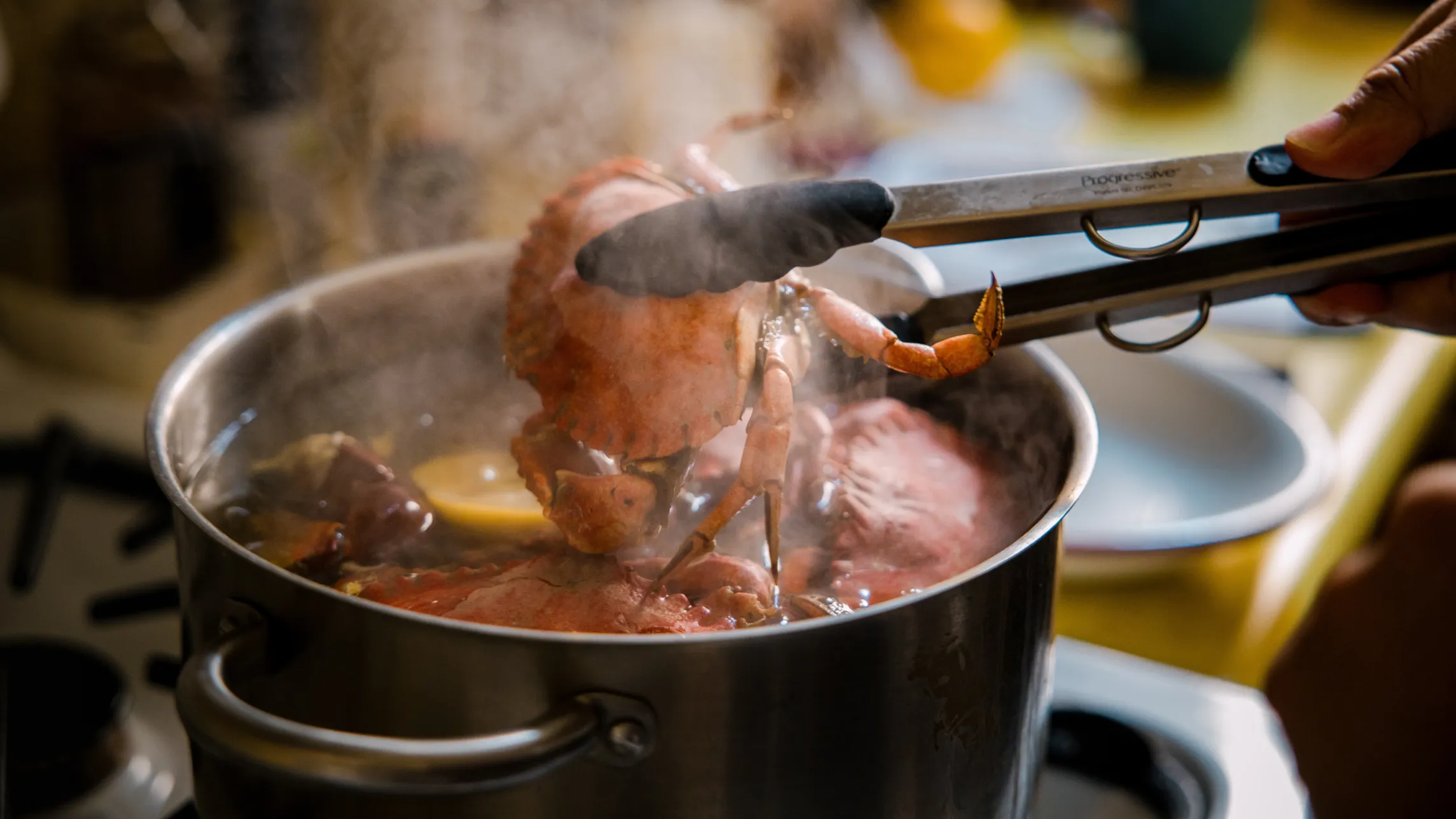 Boiling adalah Teknik Memasak Basah, Pahami Cara dan Tipsnya!