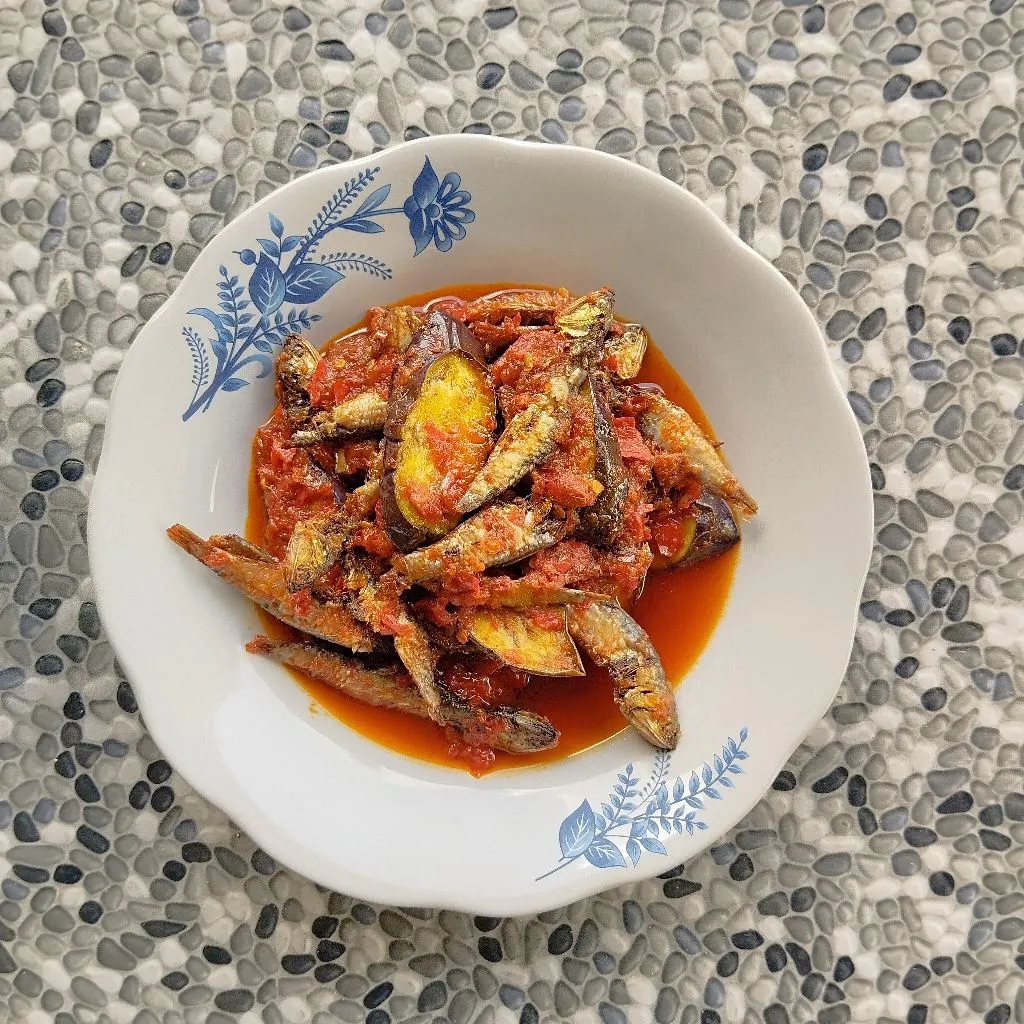 Balado Terong Ungu Ikan Terubuk