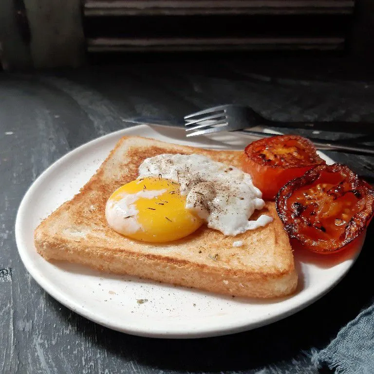 Jiggly Egg and Toasted Bread