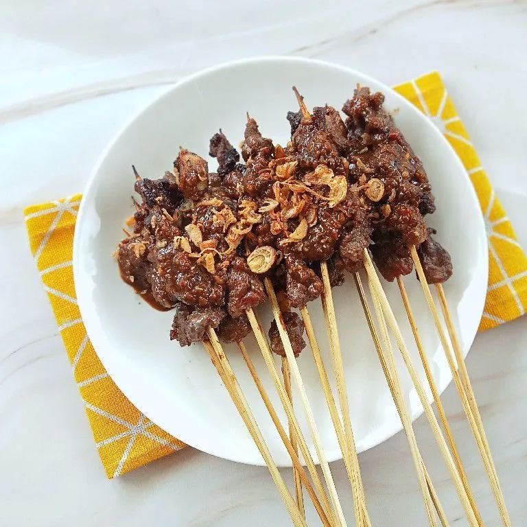 Sate Kambing Bakar Arang Tempurung