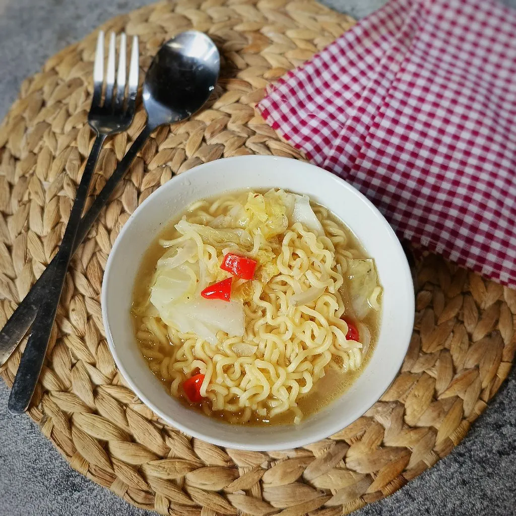 Mie Kuah Sawi Putih