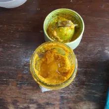 Haluskan semua bahan bumbu, kecuali serai dan minyak.