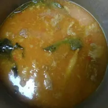 Masukkan santan, kecap manis, garam, gula, dan kaldu bubuk aduk rata, lalu koreksi rasa.