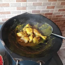 Masak hingga bumbu meresap dan ayam empuk. Dinginkan dan simpan dalan wadah kedap udara dalam freezer.
