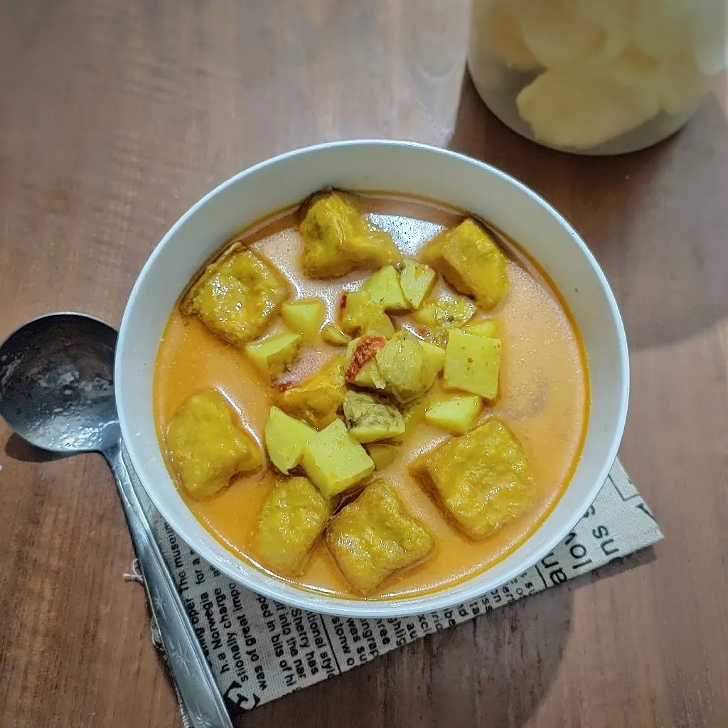 Kentang Tahu Kuah Santan