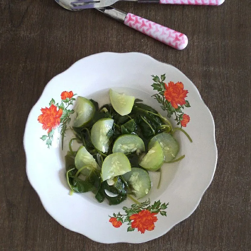 Sayur Asem Mentimun Kangkung