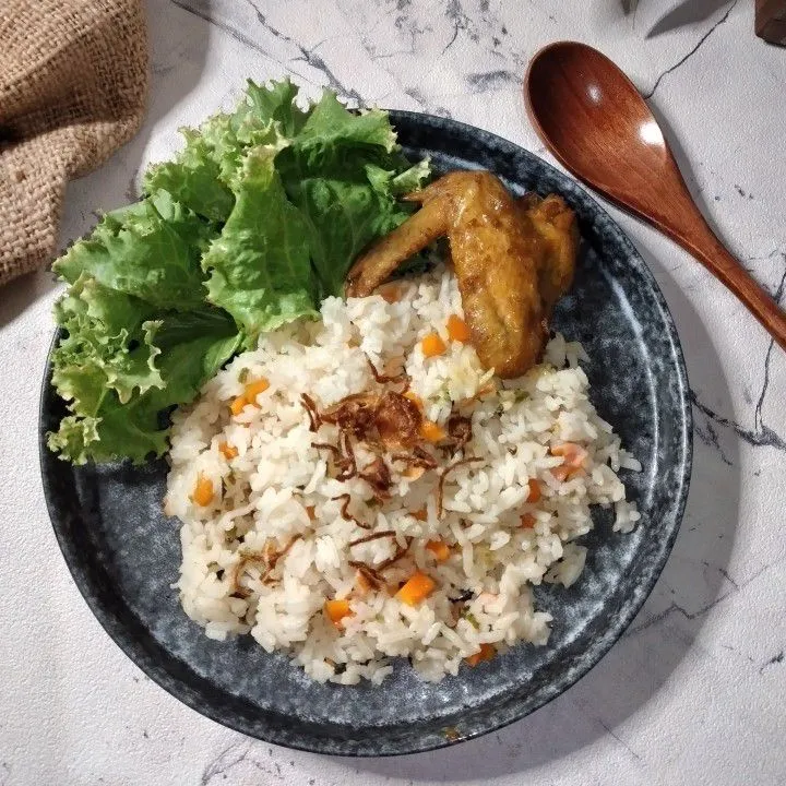 Nasi Gurih Komplit