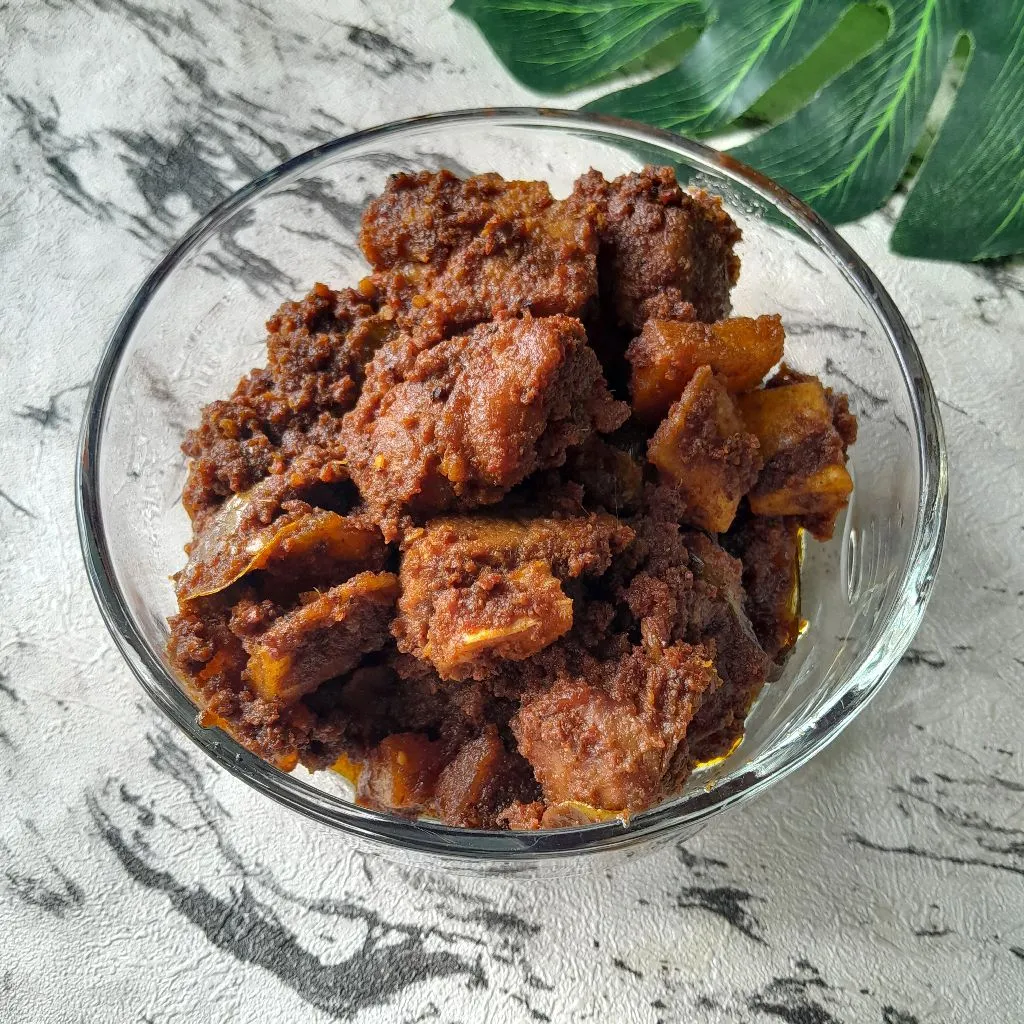 Rendang Daging Ubi Goreng