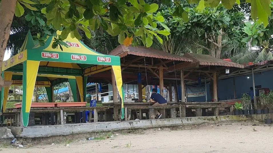 restoran nyiurku beach resto